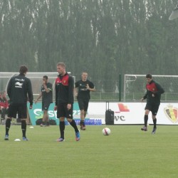 RodeDuivelsOpBezoek